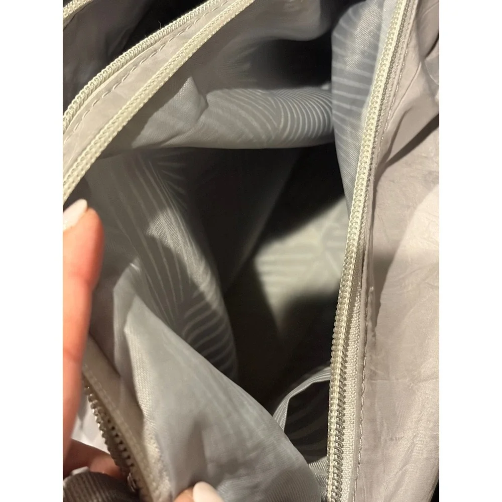 Grey Nylon Crossbody Bag Lightweight Multi-Pocket Travel Purse lots of pockets